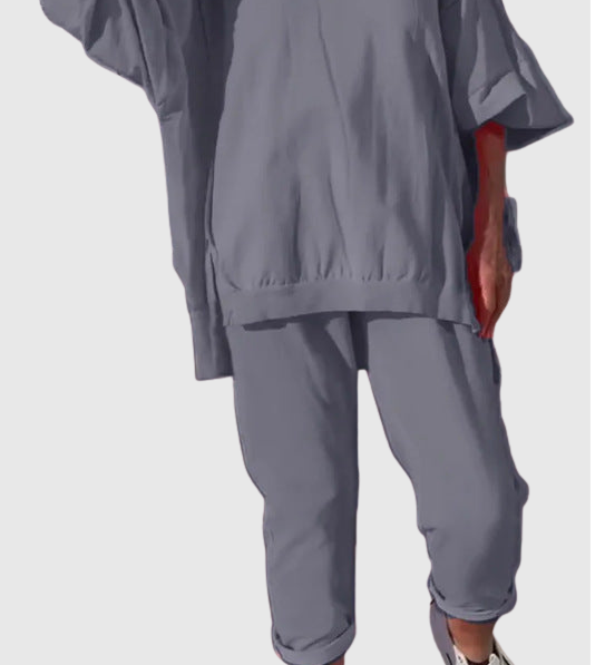 Frieda | Loungewear set s pulovrem a zkrácenými kalhotami
