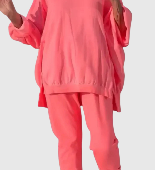 Frieda | Loungewear set s pulovrem a zkrácenými kalhotami
